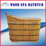 Indoor cedar wooden bathtub, soaking wooden barrel