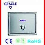 Concealed touchless manual Automatic toilet flusher