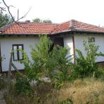 VINTAGE VERY RARE HOUSE FOR SALE IN BULGARIA Only for CONNOISEURS.-