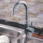 2014 New Design Single Handle Brass Chrome Kitchen Mixer-6207