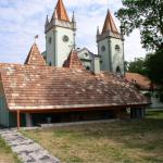 Castle with 1.184 ha farmland in Slowkia