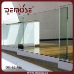glass balustrade with aluminium channel