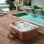 Outdoor spa/hot tub/3 persons