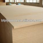 Export 18mm thickness poplar/combi/pine core E1/E2/E0/WBP glue plain/melamine MDF(Medium Density Fiberboard)