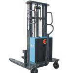 Semi-electric pallet stacker