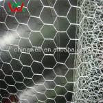 Hexagonal wire netting in reverse twist