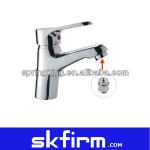 Highly efficient chrome-plated floating surface aerator fitted kitchen