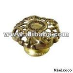 brass knobs-