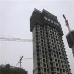 Self-climbing scaffolding protection screen system for high rise building